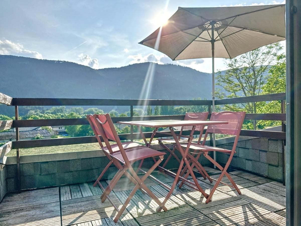 Charmant Appartement Avec Terrasse Parking Ispagnac Экстерьер фото